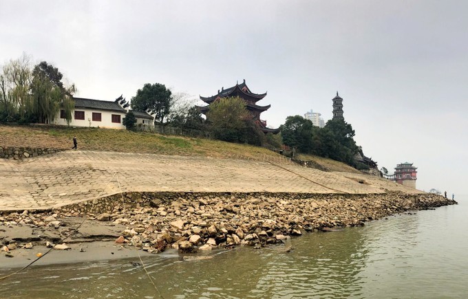 一蓑烟雨任逍遥怀古浔阳江