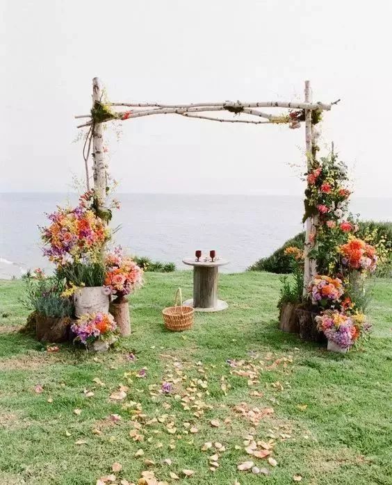 婚礼鲜花拱门创意灵感大全