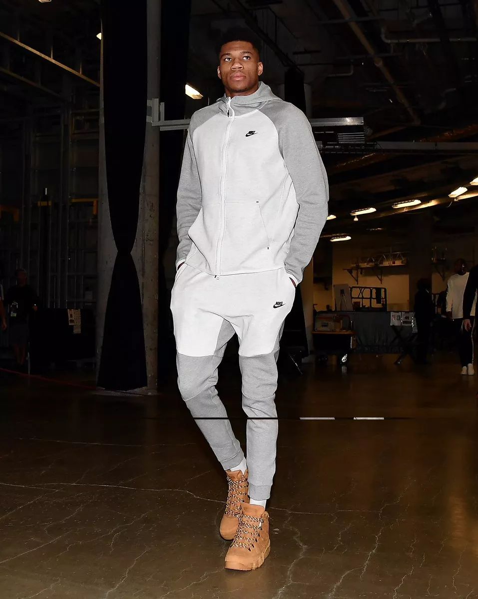 giannis antetokounmpo – air jordan   boots