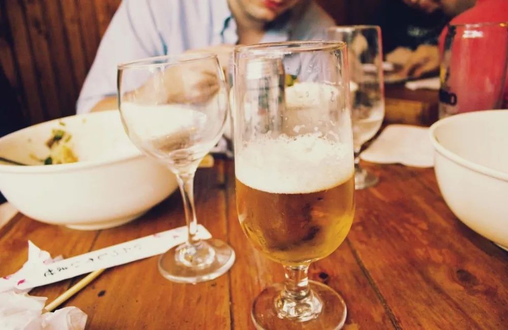 酒是如何一步步毀掉我們的股骨頭的？ 未分類 第3張