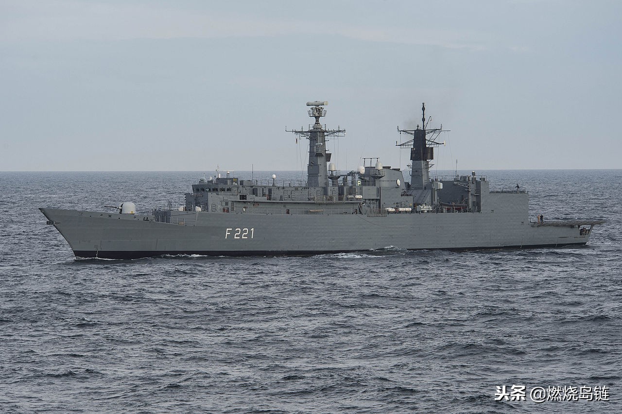 罗马尼亚海军旗舰——购自英国的22型护卫舰"斐迪南国王"号