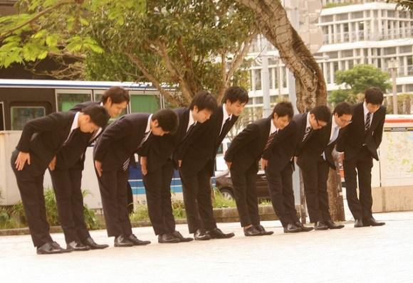 和日本人打招呼除了今日は还可以这么说