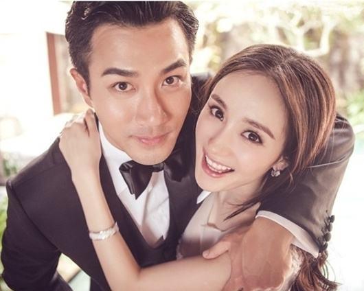 趙麗穎馮紹峰官宣結婚後遲遲不辦婚禮, 被“他們三”阻礙瞭