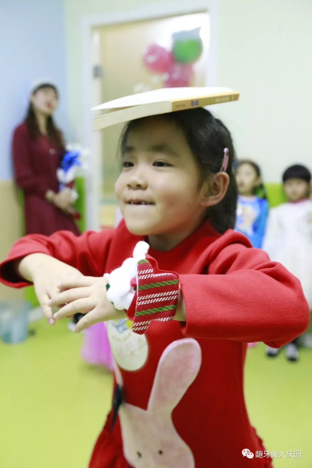 齙牙兔聖誕老人成長記精彩記錄