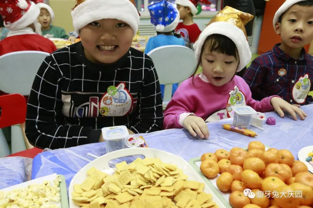 齙牙兔聖誕老人成長記精彩記錄