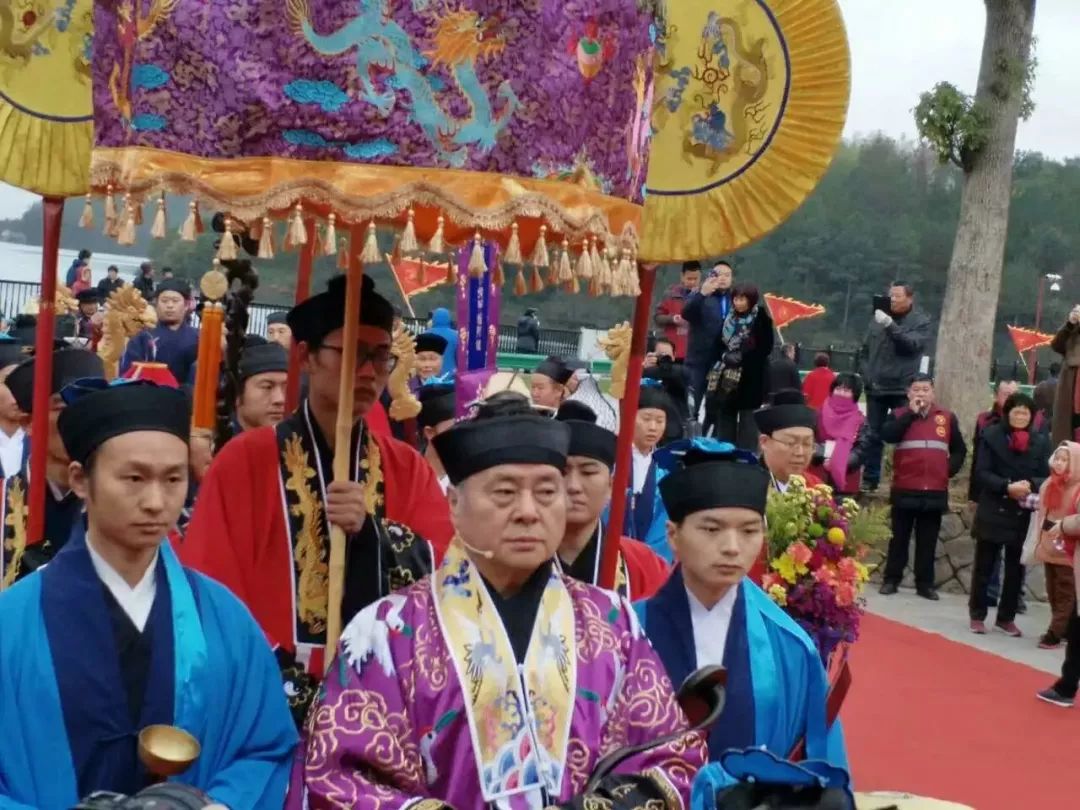 天台山桐柏宫张高澄道长方丈升座典礼圆满成功!