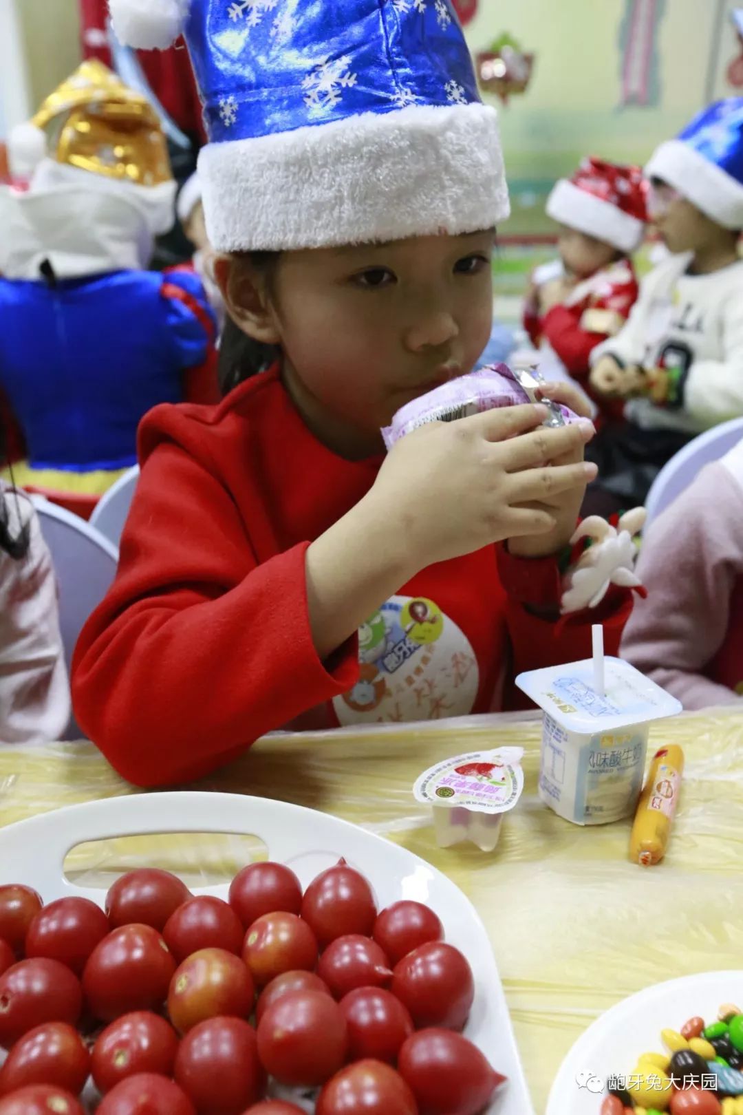 齙牙兔聖誕老人成長記精彩記錄