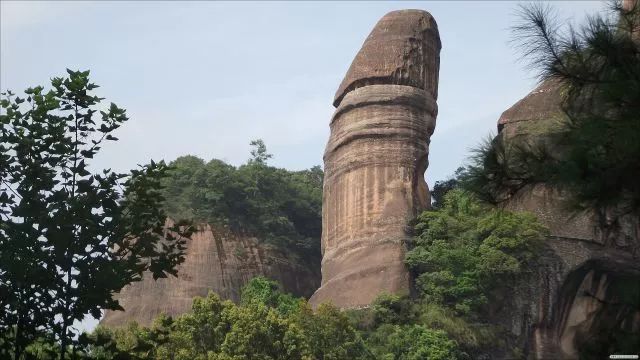 名山大什么成语_秋名山车神图片