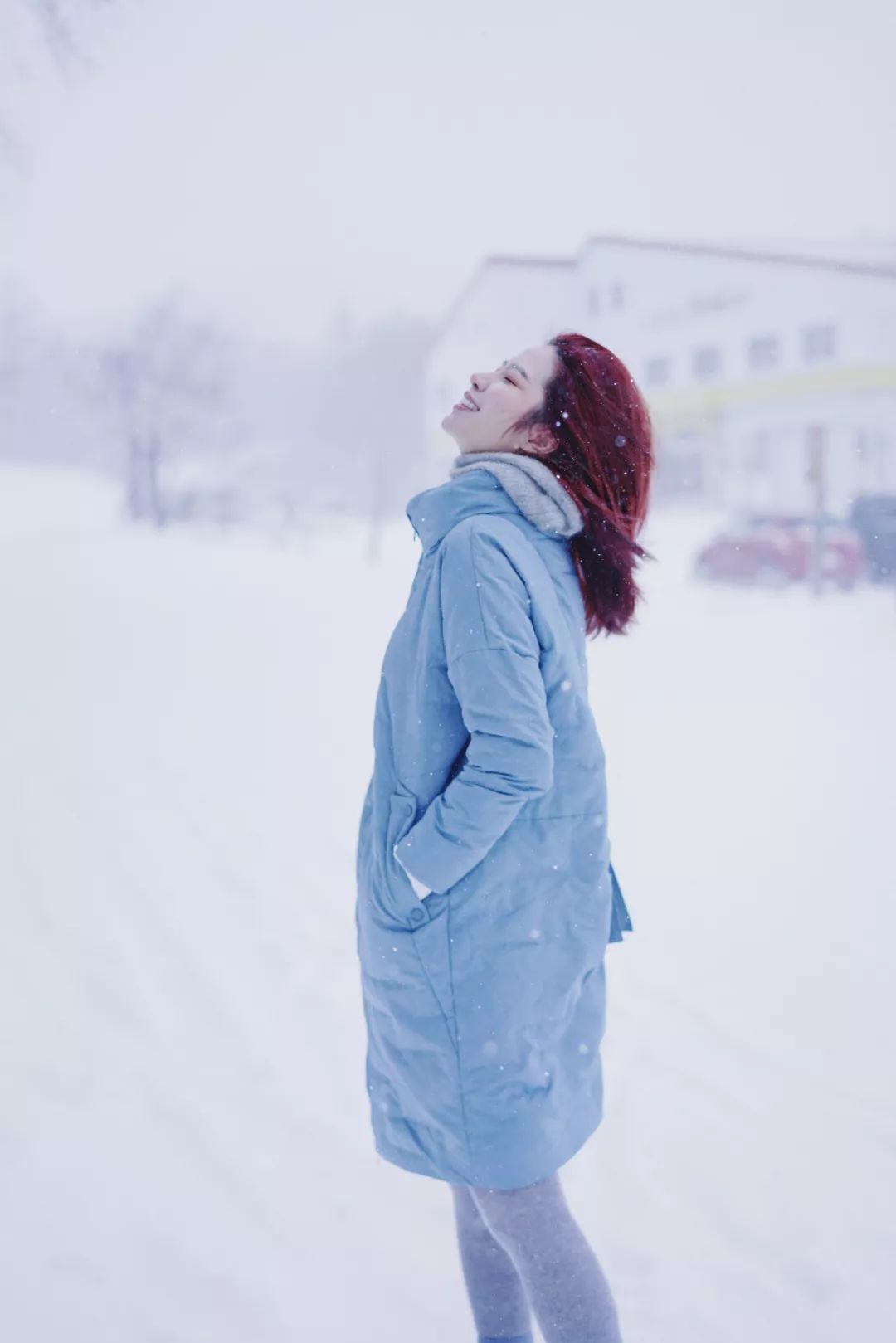 借着午后暖暖的阳光,踩着脚下软软的积雪,再去泡一个舒舒服服的温汤