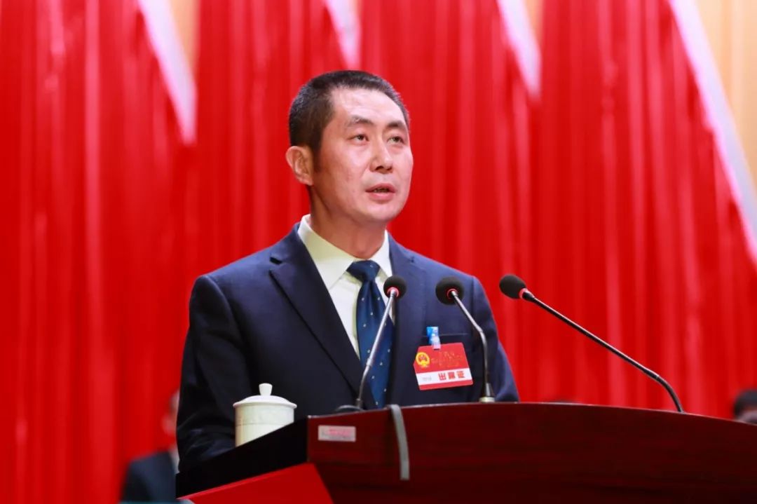 经过选举,刘洋当选为东港市人民政府市长,马建军当选为东港市监察委员