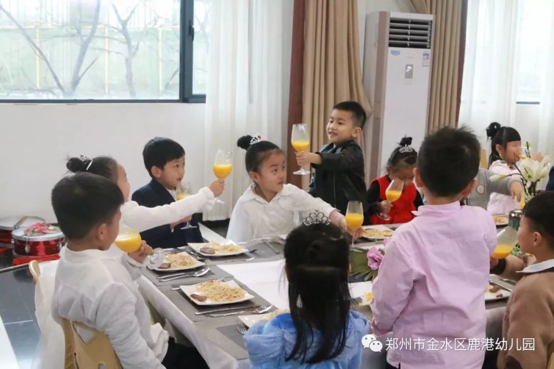 【园所活动】品,西餐美食;学,礼仪文化——鹿港幼儿园