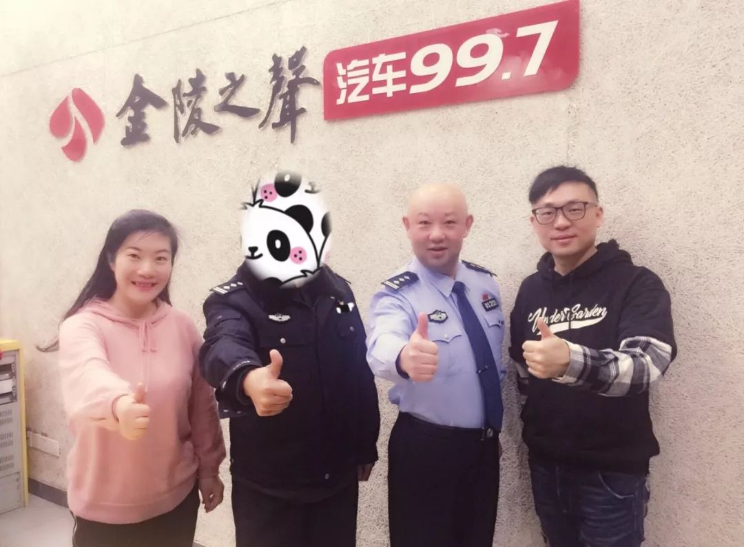 当谈及入选第五届"群众最喜爱的人民警察"候选人时,马协彪认为这不仅