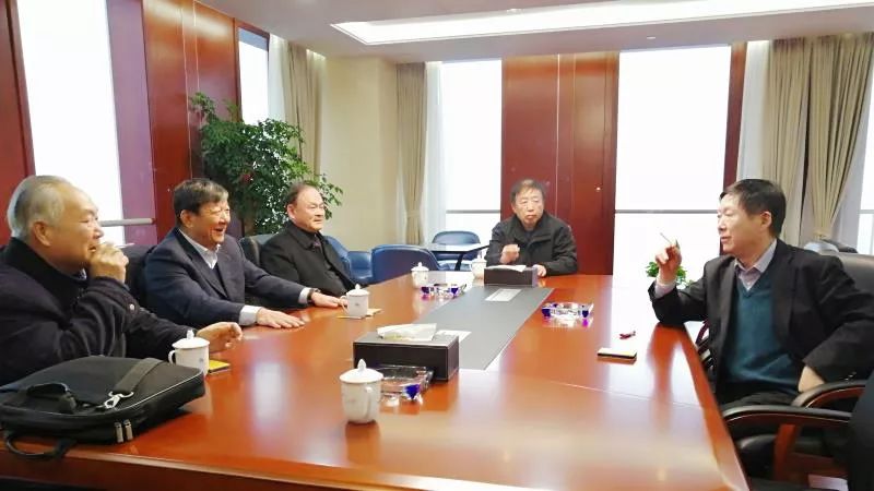 林国忠会长一行走访无锡市电子仪表工业有限公司