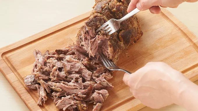 风靡欧美的手撕猪肉不只是肉夹馍那么简单