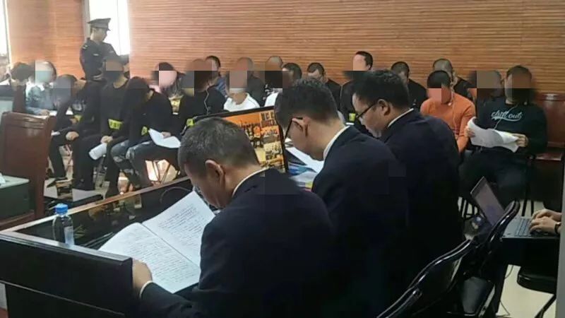 安溪县人民检察院提起公诉的首例19人涉黑,涉"保护伞"