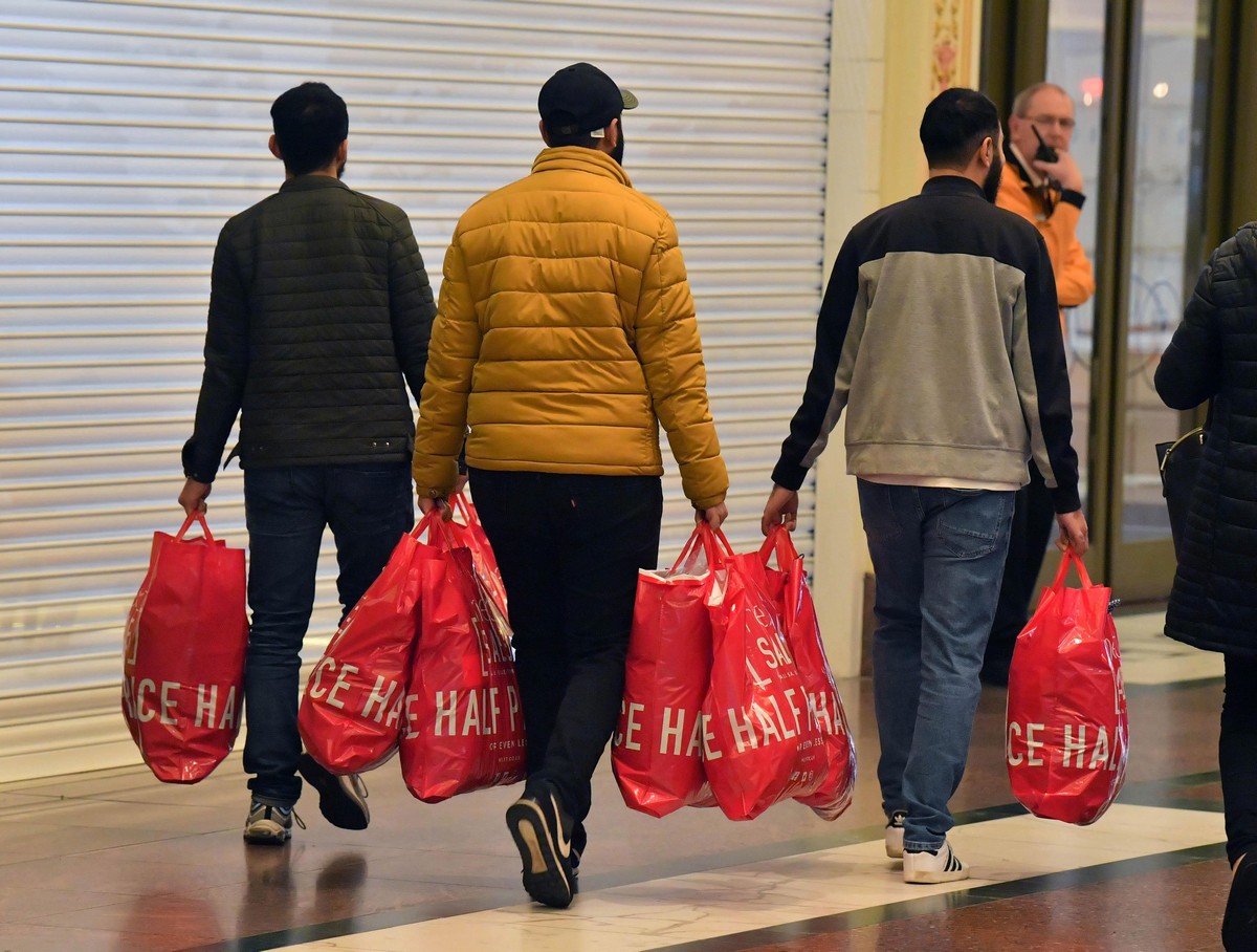 boxing day 节礼日 英国疯狂血拼日,现场堪比大片