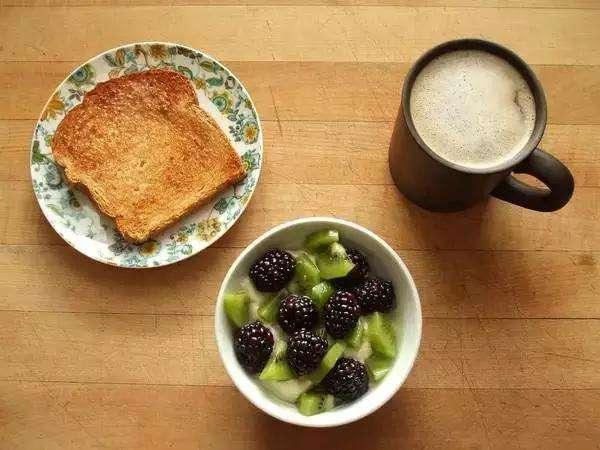 俗話說「早飯是金」，糖尿病患者早飯選擇這3種食材，病情會平穩 健康 第3張