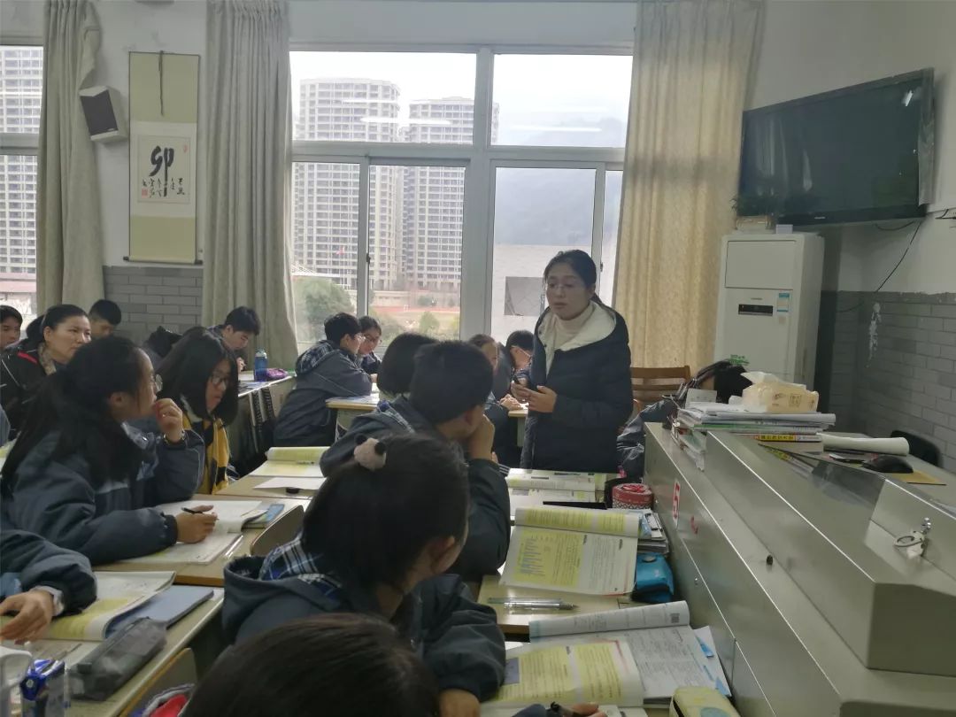 欣群才之来萃兮喜学问之无穷丽水中学首次教学开放日活动