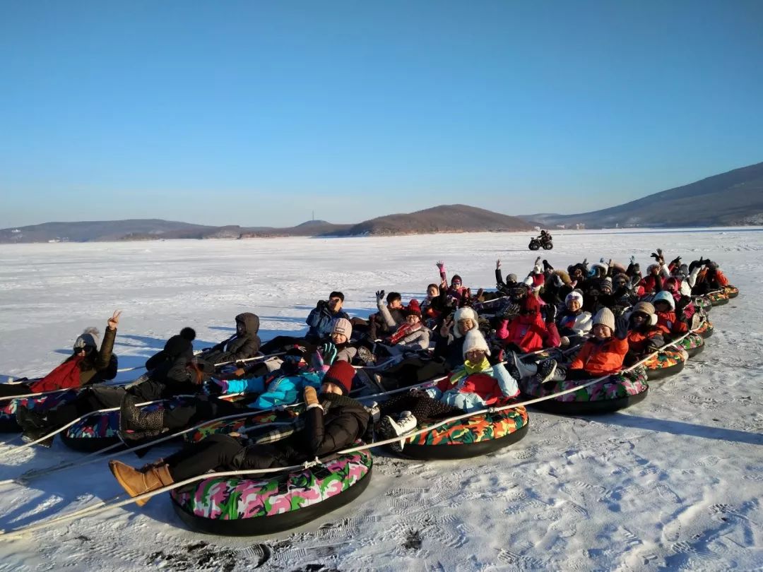 东北冰雪童话哈尔滨雪乡亚布力滑雪温泉雪地卡丁车马拉爬犁冰雪画廊