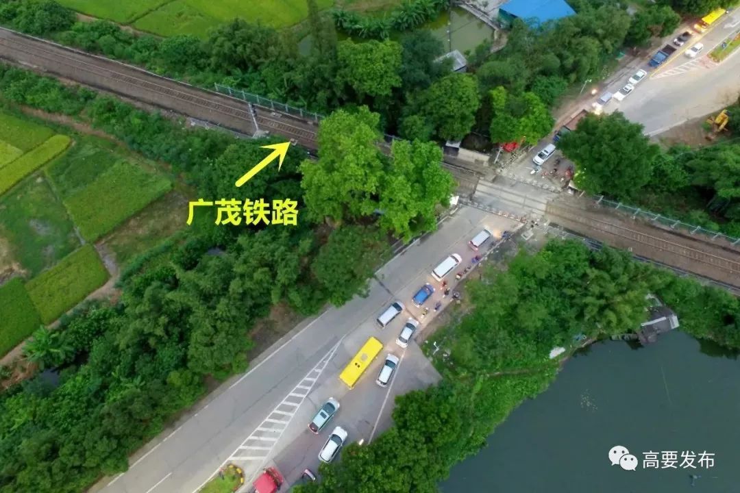 终于等到你广茂铁路新桥道口立交今天通车