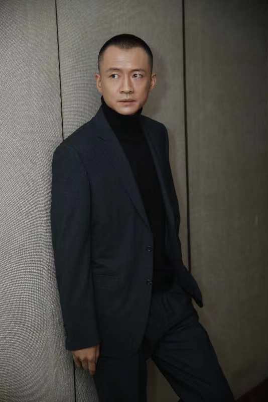 唐曾出席中国电视好演员颁奖礼引领新生