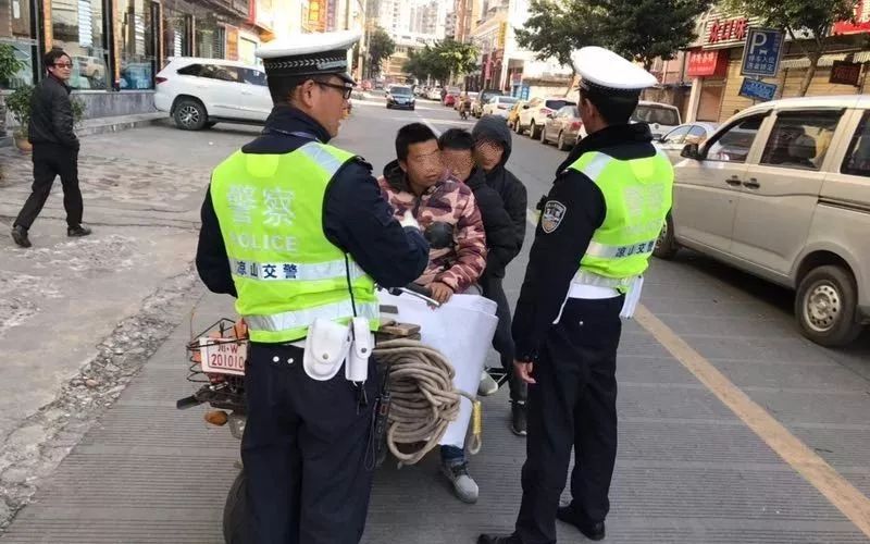 西昌交警严管严防严治严查严处