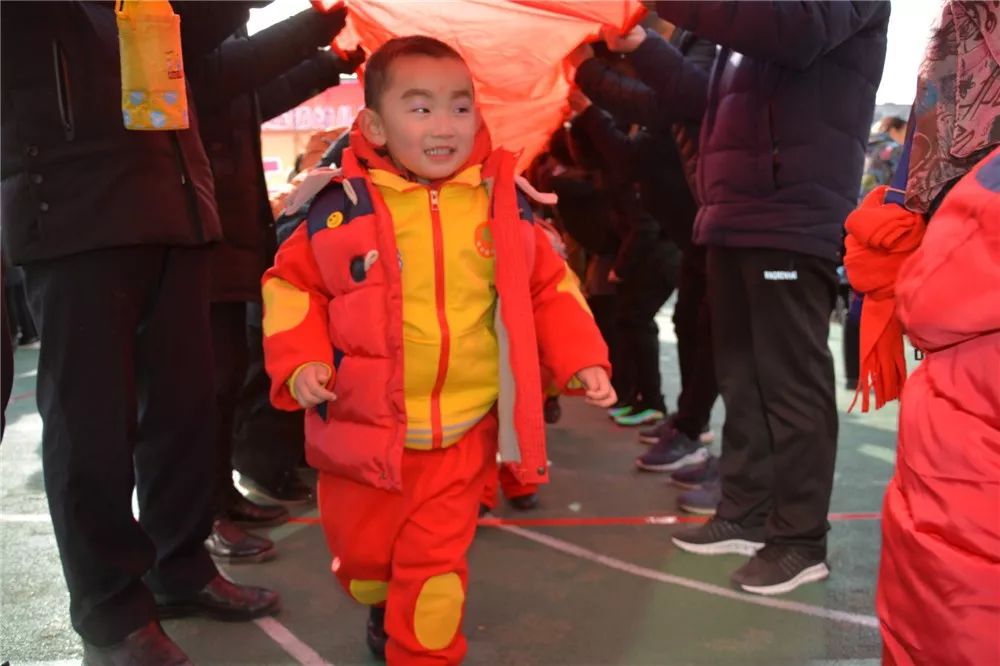 【起航2019】城幼「溫暖冬日 快樂遊戲」小班親子遊園活動 遊戲 第41張