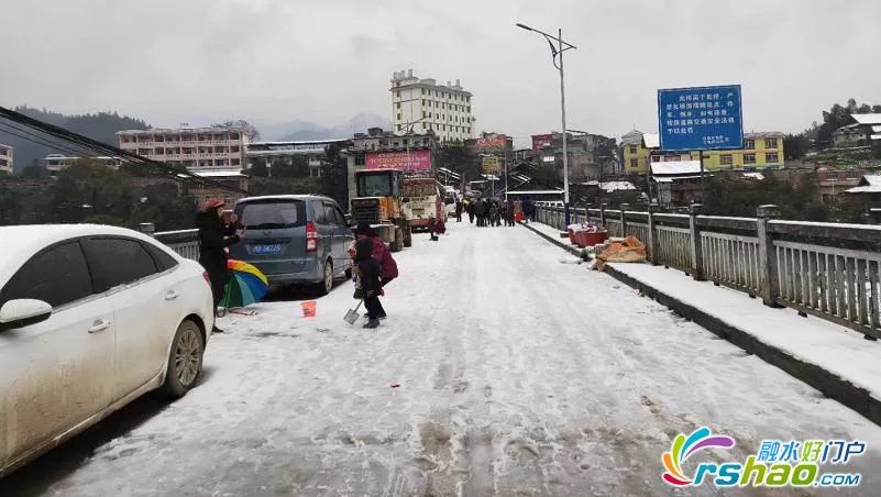 融水各地雪景汇总:堆雪人,滑雪!冰雪中的大苗山美爆了