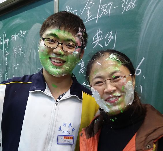 口碑好老师庄河高中吴秀芳她是学生心目中的最美园丁芳姐