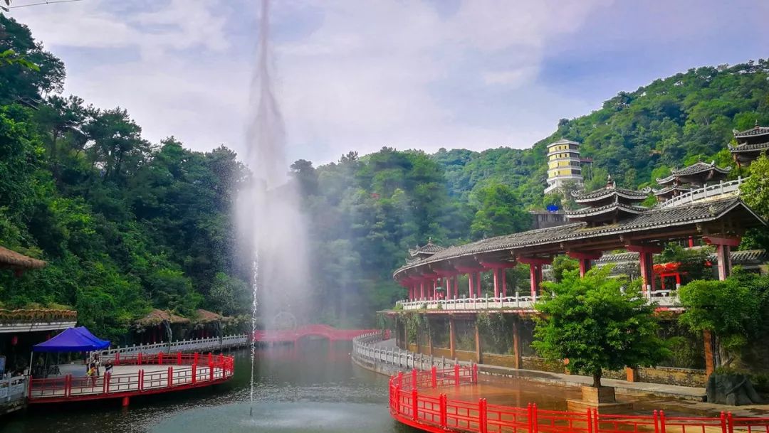 惊天杂技激情游乐项目广西龙门水都景区邀您欢度元旦