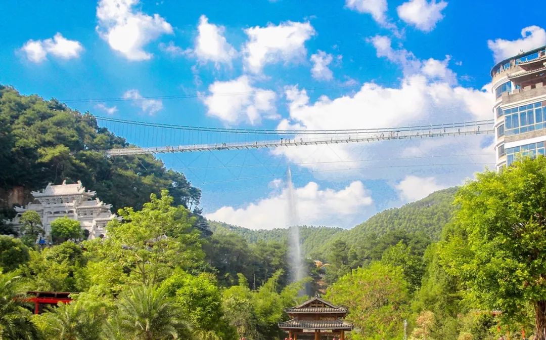 惊天杂技激情游乐项目广西龙门水都景区邀您欢度元旦