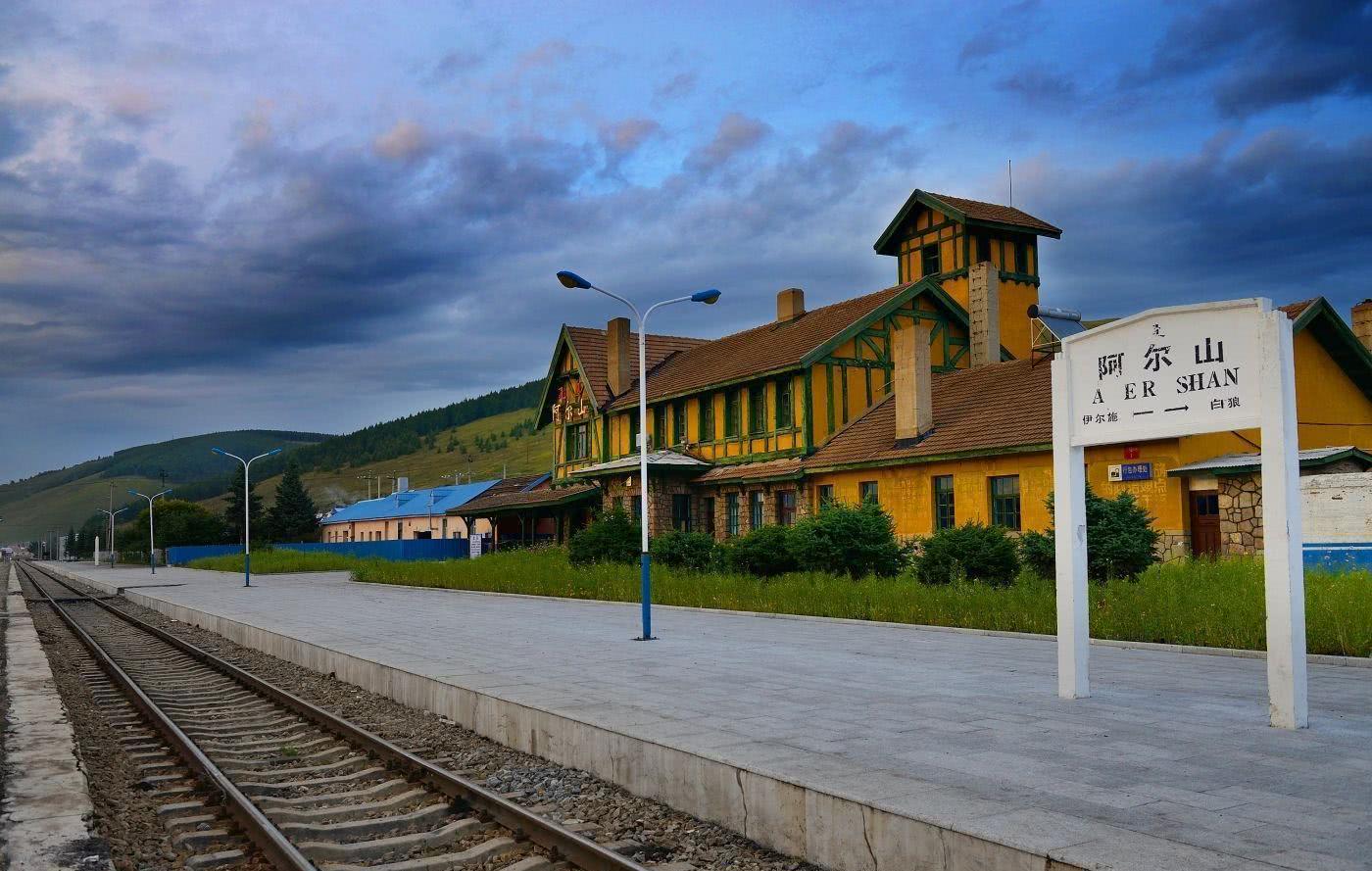 全国最漂亮五大火车站：有的复古有的有文化，有你的家乡吗？