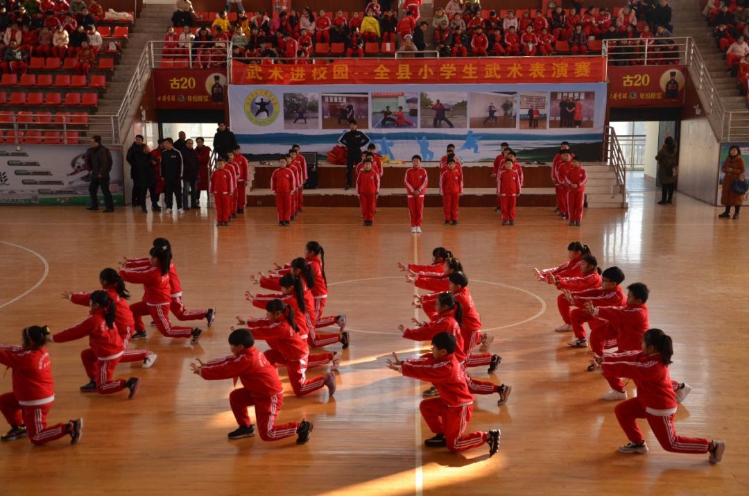 和县举行小学生武术表演赛!