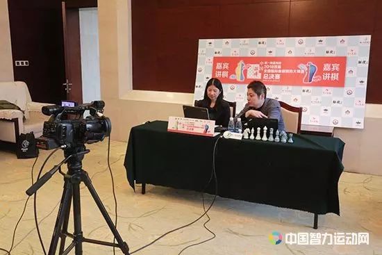 棋协大师总决赛童渊明讲棋引围观进言青少年一定要复盘