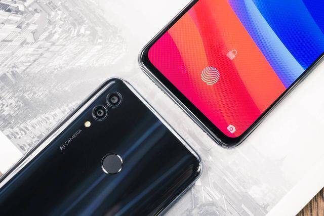 OPPO K1和榮耀10青春版外觀對比，誰才是中端機的「顏王」？ 科技 第8張