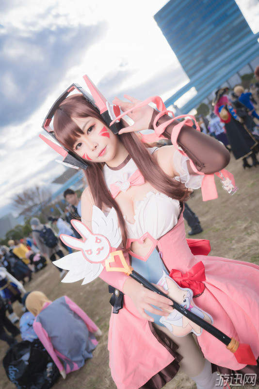 C95精選COSPLAY合集 小姐姐皮膚白皙，大長腿吸睛 遊戲 第1張