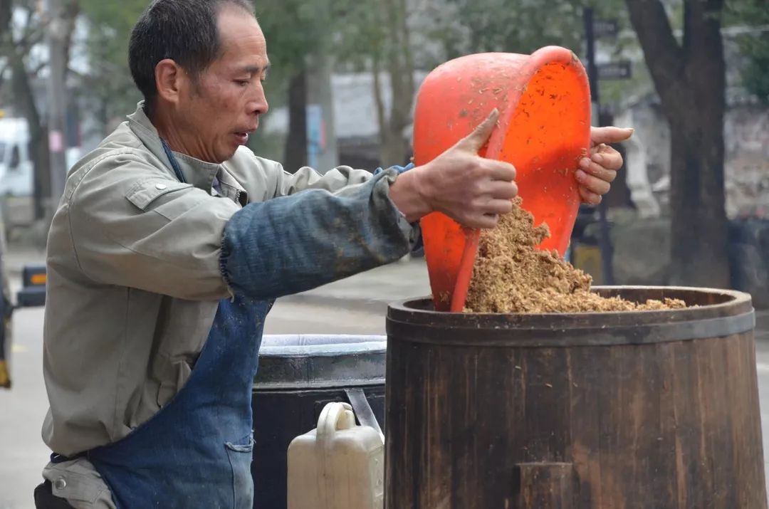 岭根人记忆中的年味又是一年番薯烧酒飘香时