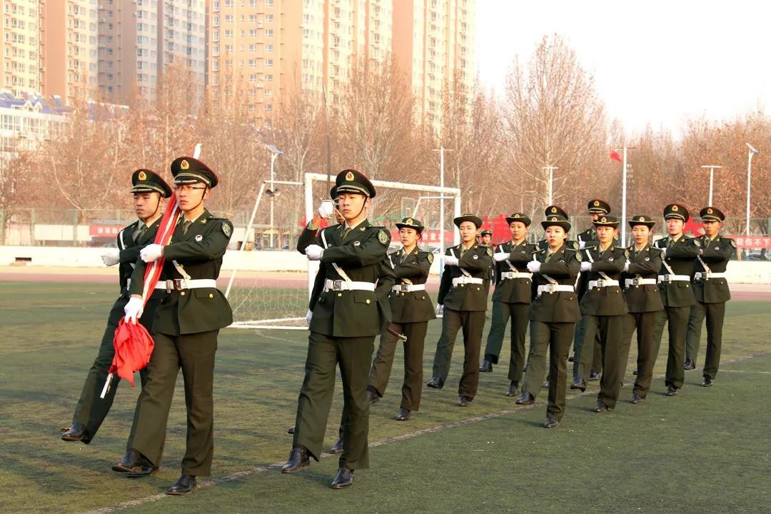 守护中国红,致敬新时代——衡水学院国旗护卫队到衡水
