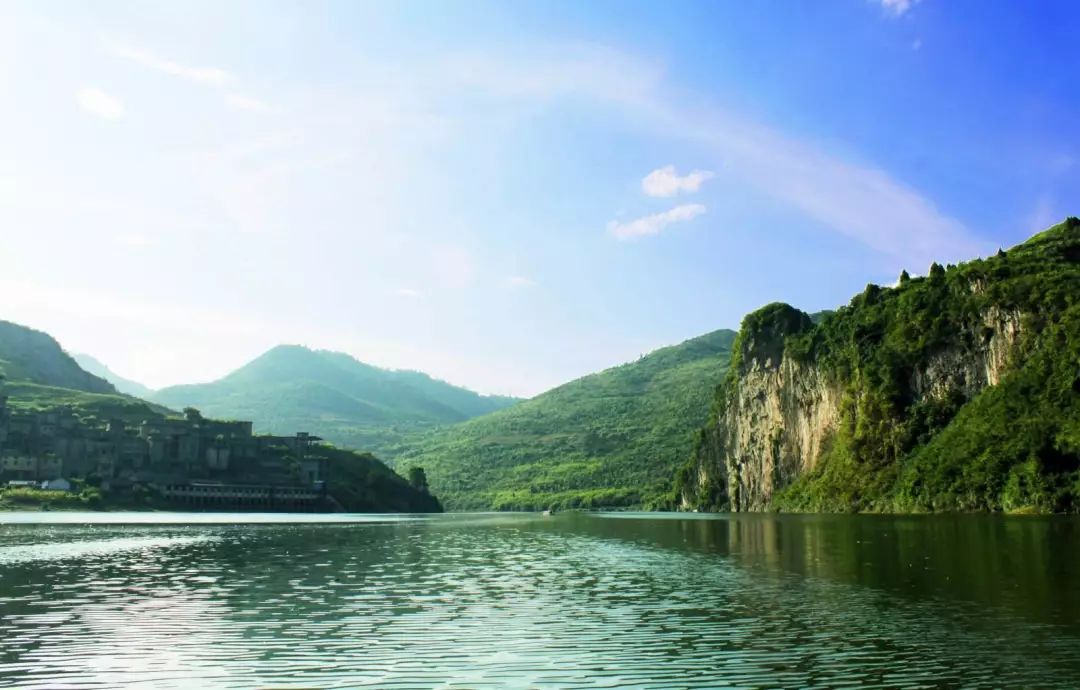 热点关注渝湘两地签署酉水河横向生态补偿协议河流跨省生态补偿来了