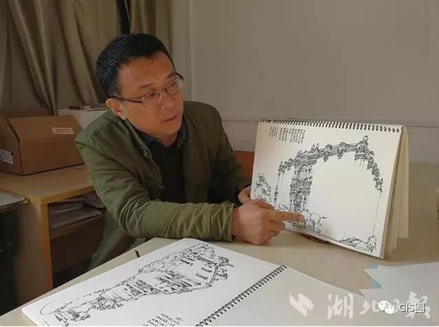 王炎松教授与他的手绘建筑