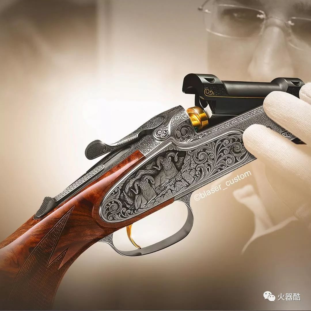 开放式经典双筒猎枪的特写. 白色背景中用于狩猎和运动的武器. 霰弹枪 库存照片 - 图片 包括有 罪行, 橄榄: 224062160
