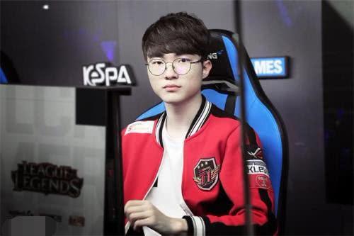 LCK三大天才中單接班faker，LPL只有一個knight，根本遠遠不 遊戲 第1張