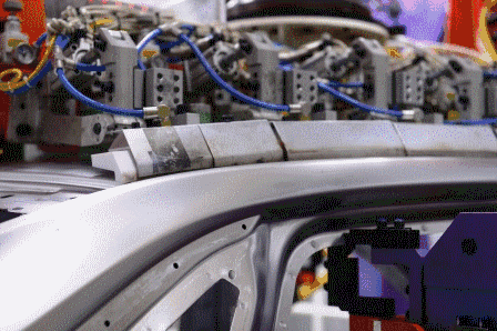 凱迪拉克高產秘笈：100%自動化的機器人工廠！ 科技 第3張