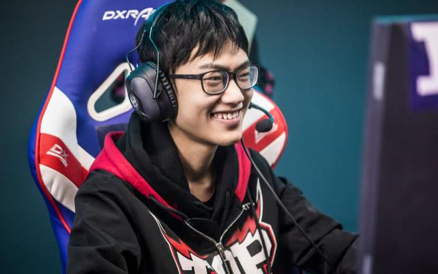 LCK三大天才中單接班faker，LPL只有一個knight，根本遠遠不 遊戲 第5張