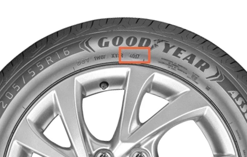 邓禄普,固特异,倍耐力等 换轮胎时应选择与原厂同型号的轮胎 轮胎生产
