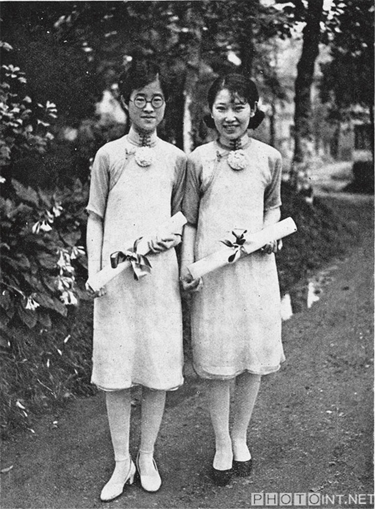 1920年代上海中西女塾毕业照宋庆龄等名女士毕业本校