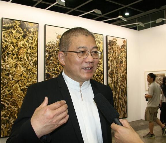 王书平,1955年出生于山东省陵县,1975年毕业于天津美院,是中国当代