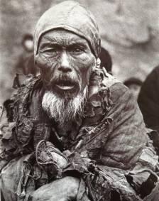1936年的大饥荒，百姓树皮为生，10张差点销毁的老照片，胆战心惊