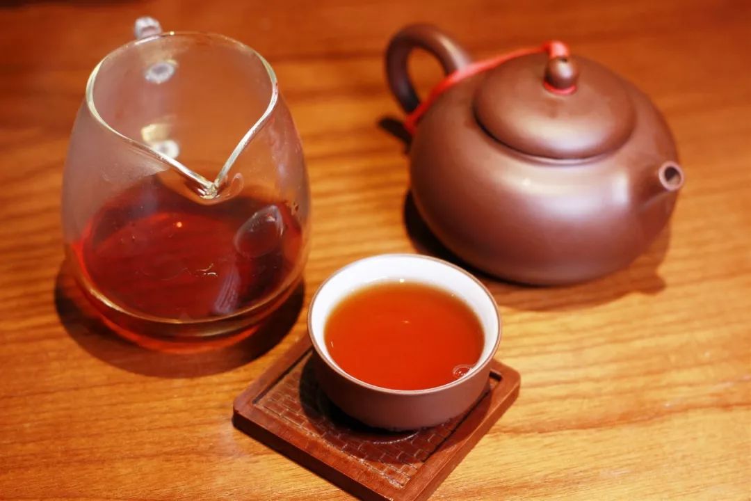 一个人的茶修养高否看他会不会"喝茶"就知道