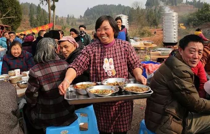 没吃过农村坝坝宴的,算什么江安人!_酒席